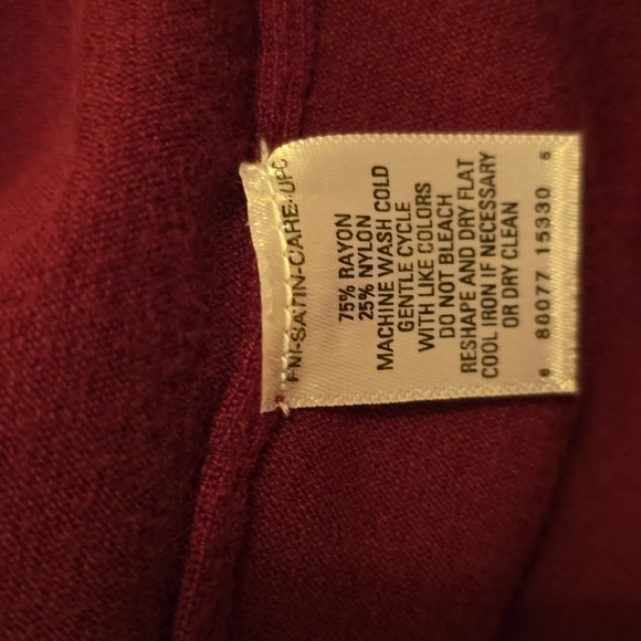 GNW BRAND WOMEN'S BURGUNDY FRONT BUTTON CARDIGAN SWEATER SIZE LARGE - Picture 15 of 15